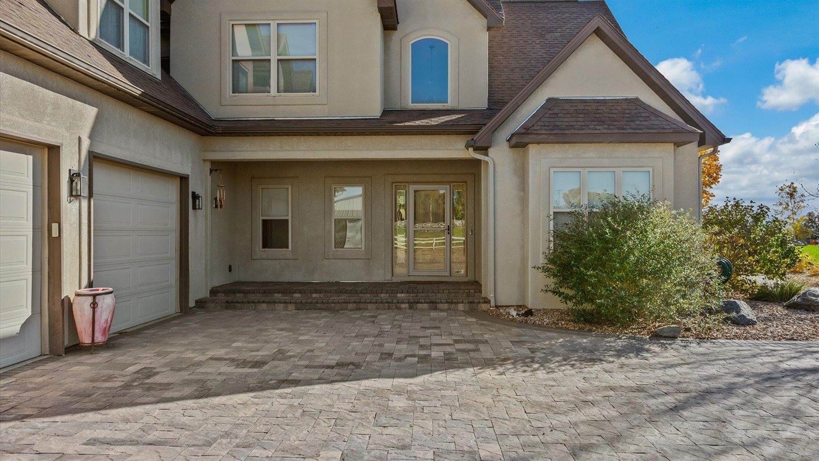 1516 13 Road, Loma, CO 81524