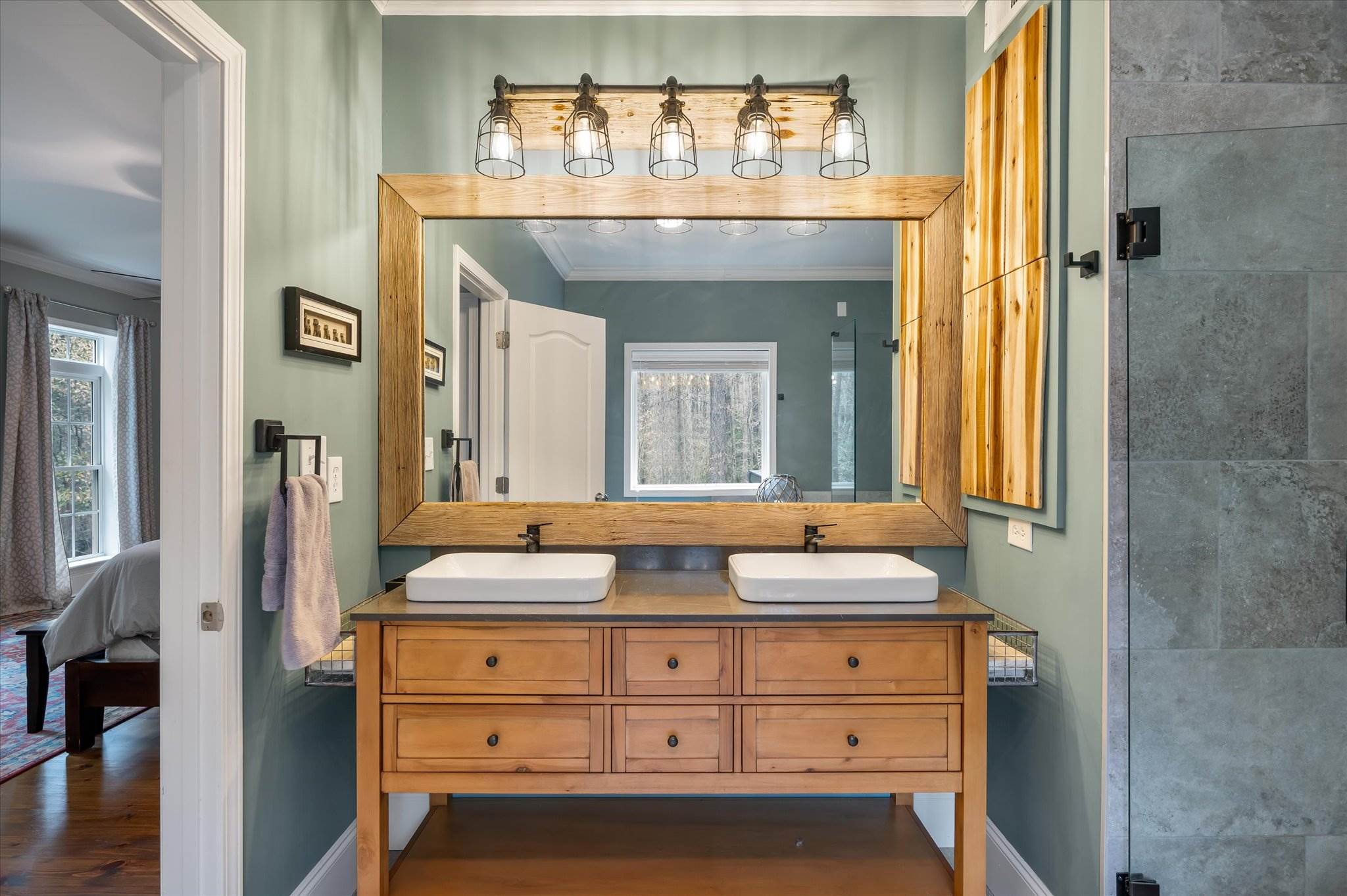 1575 Tacky Point Road, Wadmalaw, SC 29487