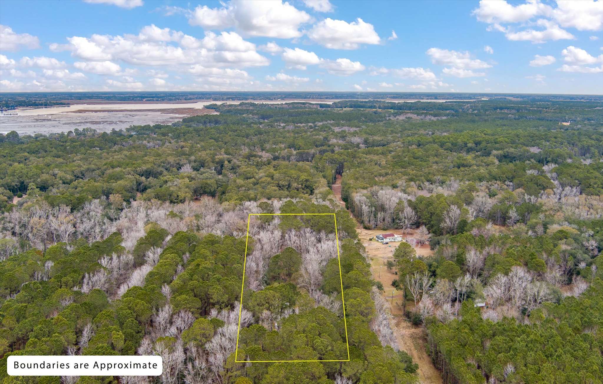 1575 Tacky Point Road, Wadmalaw, SC 29487