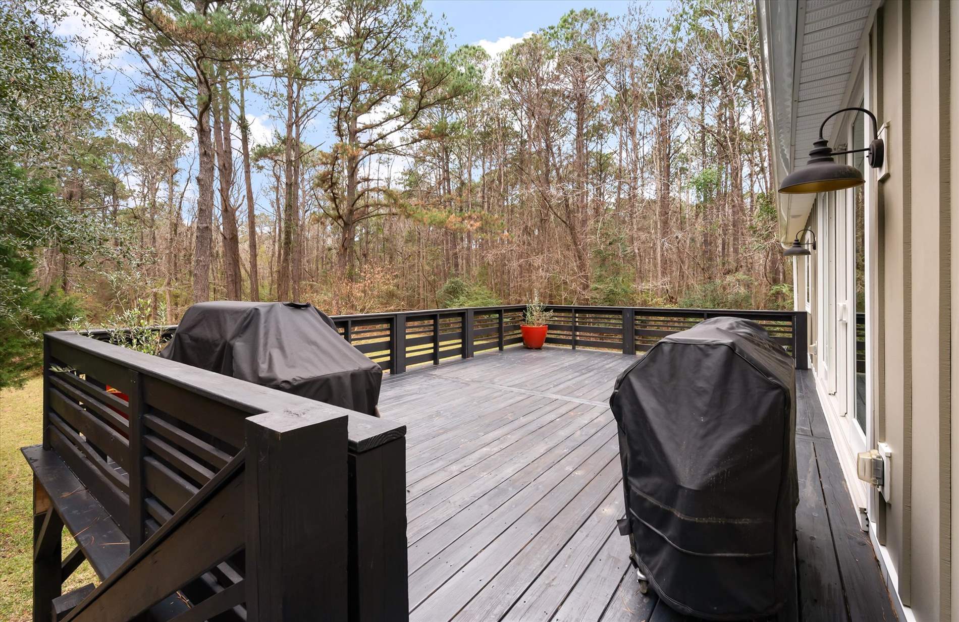 1575 Tacky Point Road, Wadmalaw, SC 29487