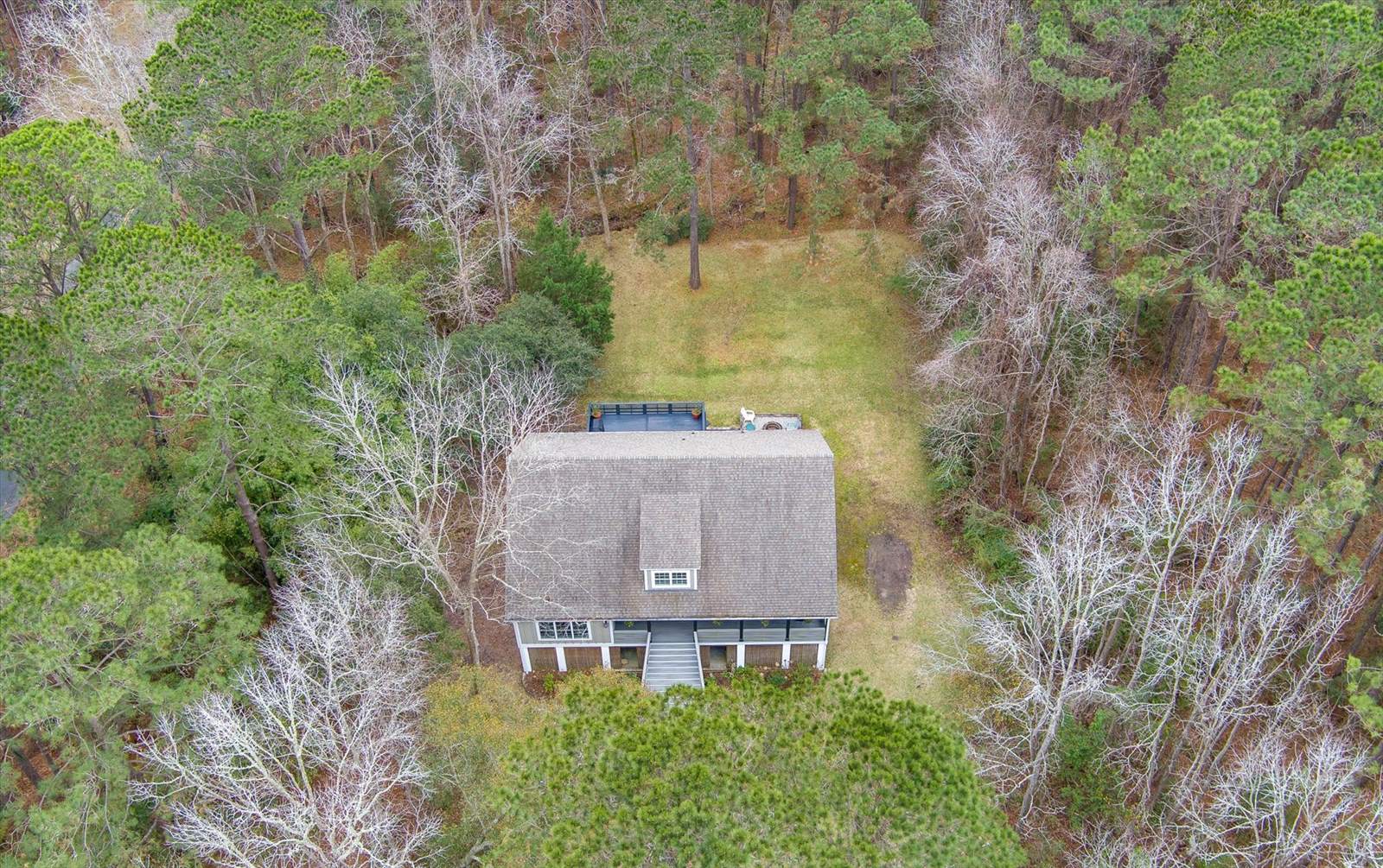 1575 Tacky Point Road, Wadmalaw, SC 29487