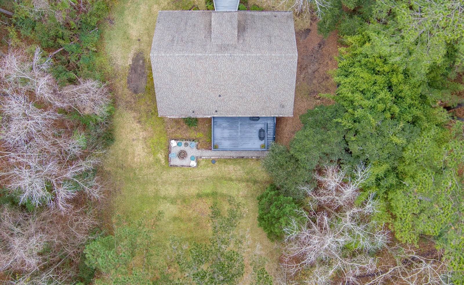 1575 Tacky Point Road, Wadmalaw, SC 29487