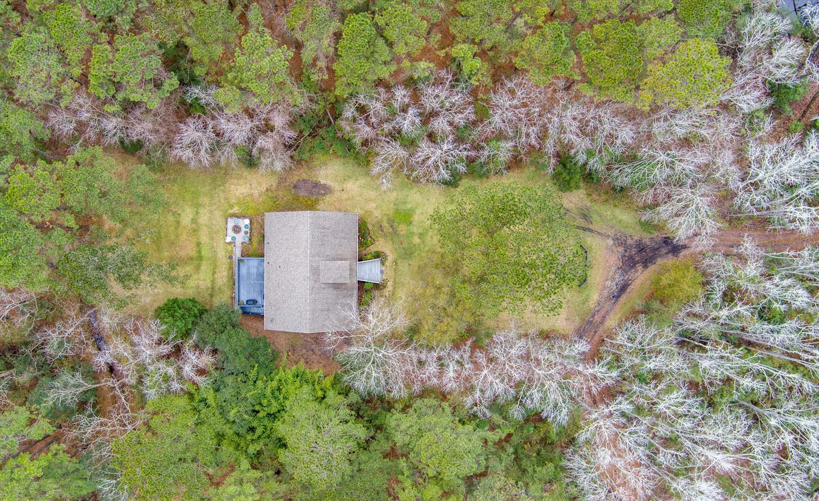 1575 Tacky Point Road, Wadmalaw, SC 29487