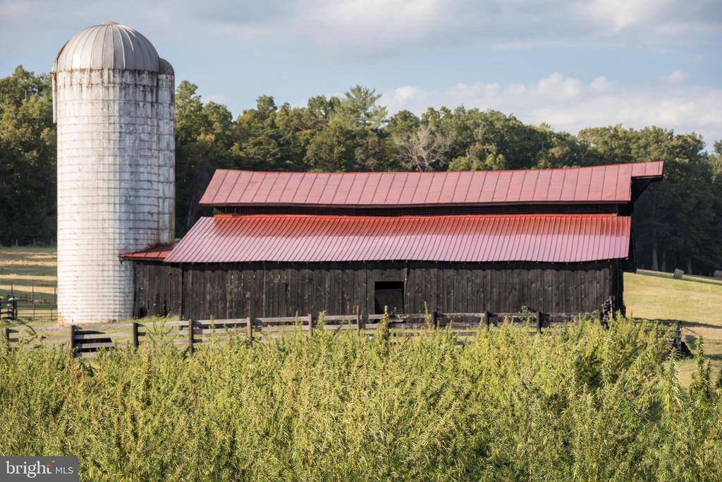 2427 S Blue Ridge Turnpike, Rochelle, VA 22738