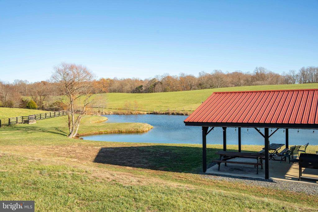 2427 S Blue Ridge Turnpike, Rochelle, VA 22738