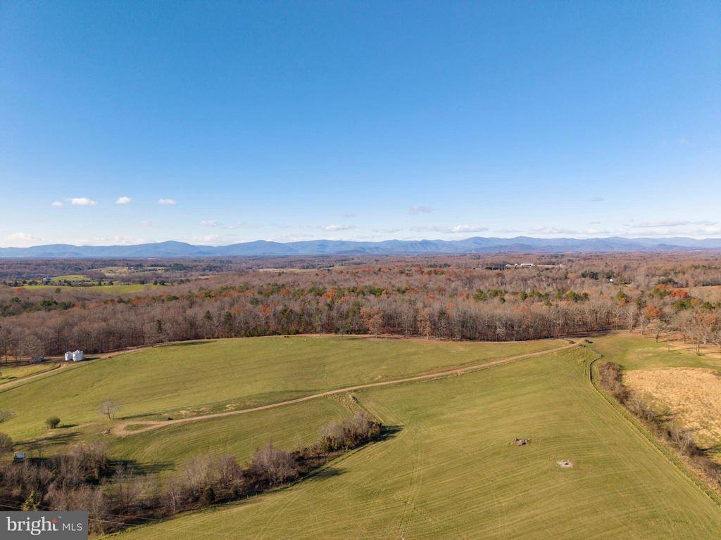 2427 S Blue Ridge Turnpike, Rochelle, VA 22738