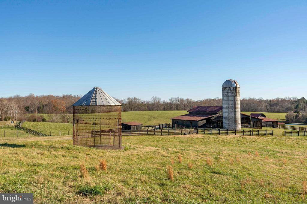 2427 S Blue Ridge Turnpike, Rochelle, VA 22738