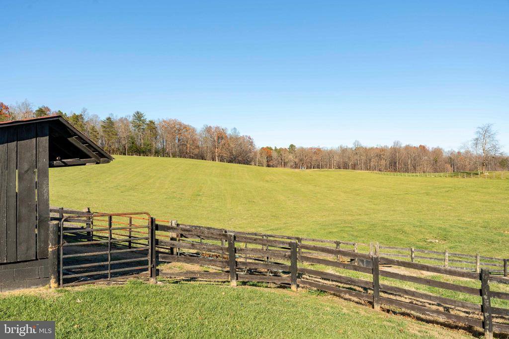 2427 S Blue Ridge Turnpike, Rochelle, VA 22738