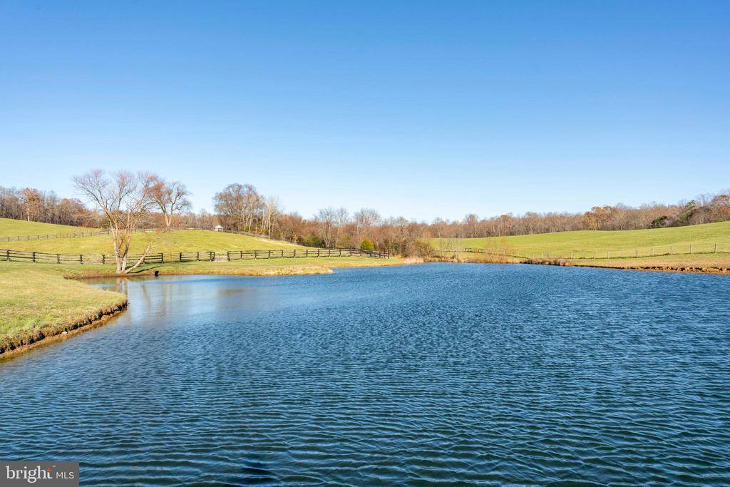 2427 S Blue Ridge Turnpike, Rochelle, VA 22738