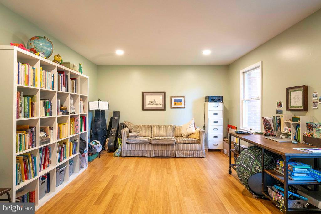 2427 S Blue Ridge Turnpike, Rochelle, VA 22738