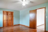 976 Thorndike St, New Bedford, MA 02745