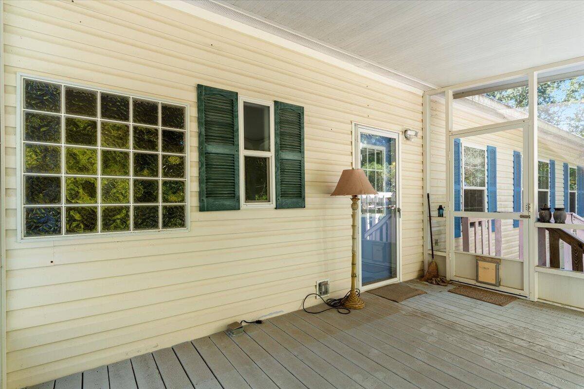 2941 Ferris Drive, Navarre, FL 32566