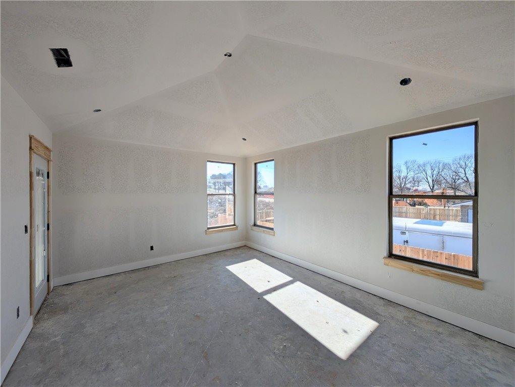 7945 Teton Trail Avenue, Springdale, AR 72762