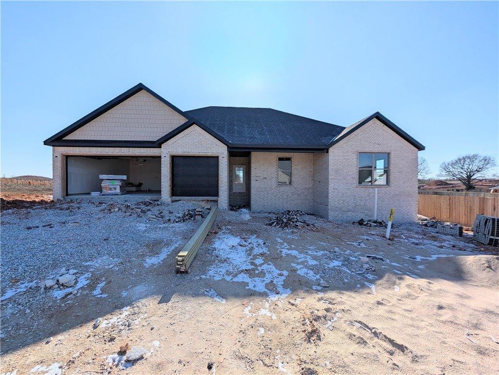 7945 Teton Trail Avenue, Springdale, AR 72762