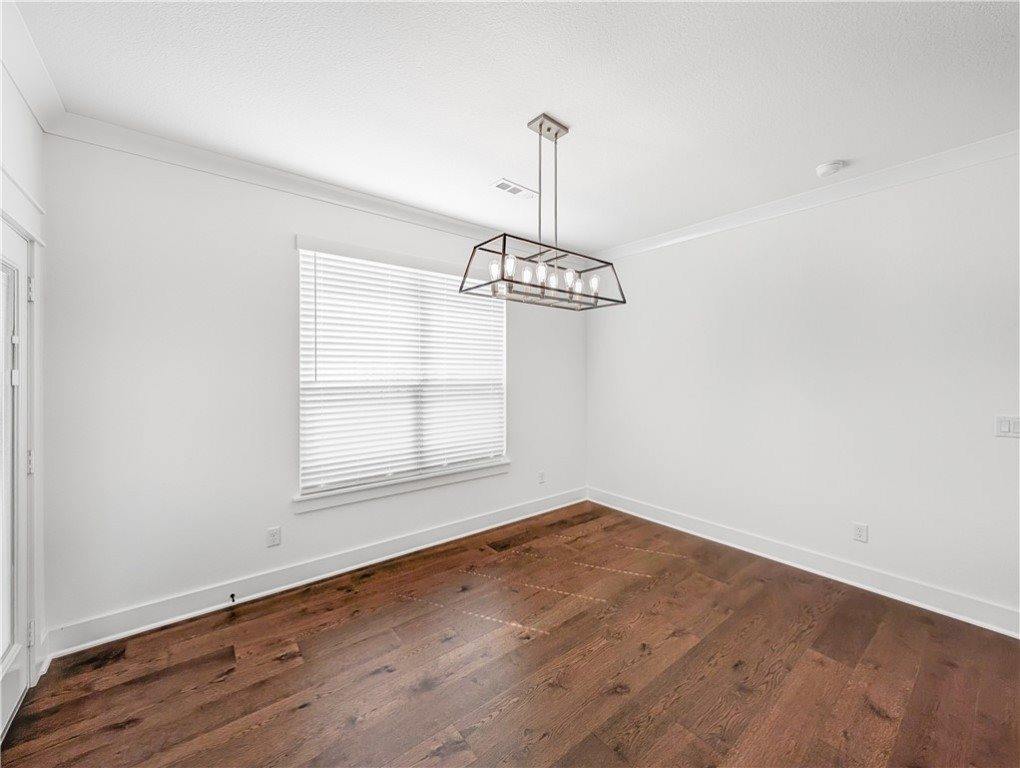 7945 Teton Trail Avenue, Springdale, AR 72762