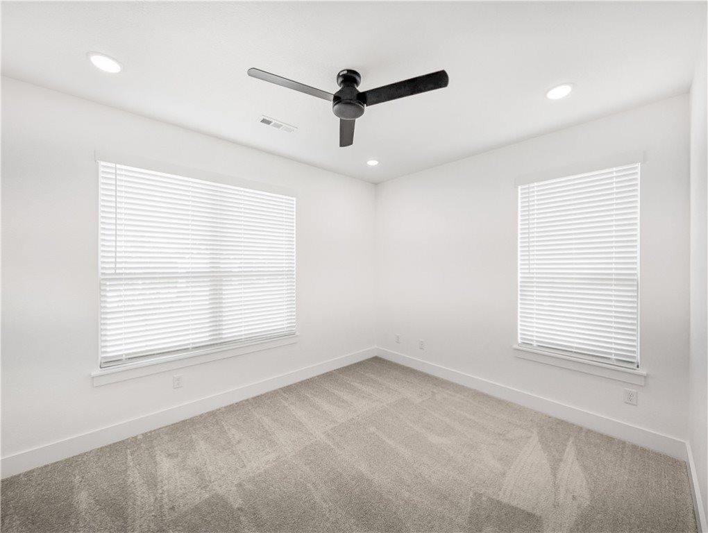 7945 Teton Trail Avenue, Springdale, AR 72762