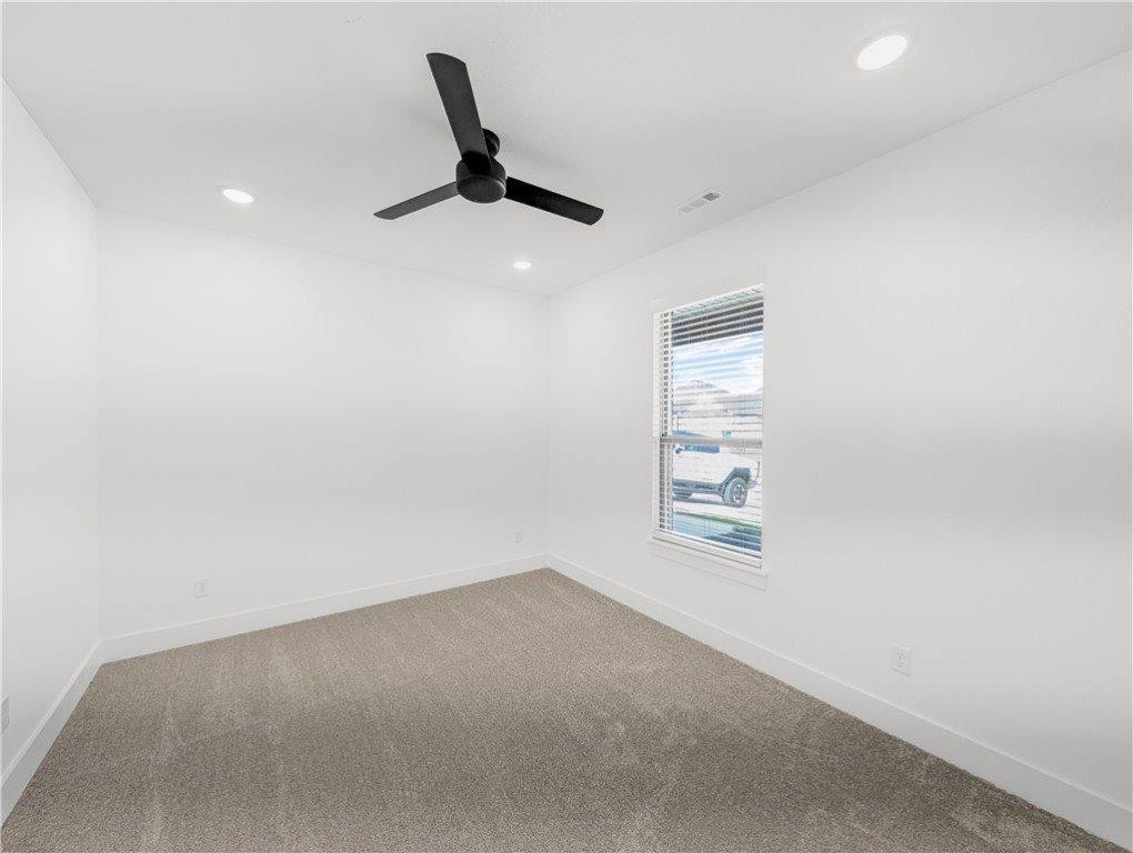 7945 Teton Trail Avenue, Springdale, AR 72762