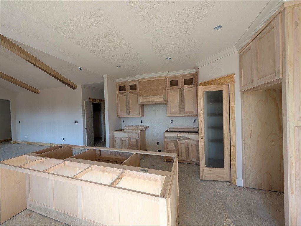 7945 Teton Trail Avenue, Springdale, AR 72762