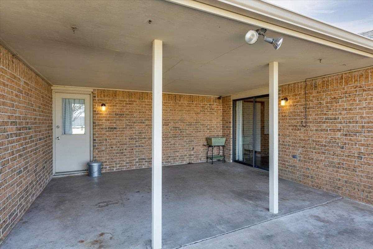 8096 NE Watts Rd, Fletcher, OK 73541