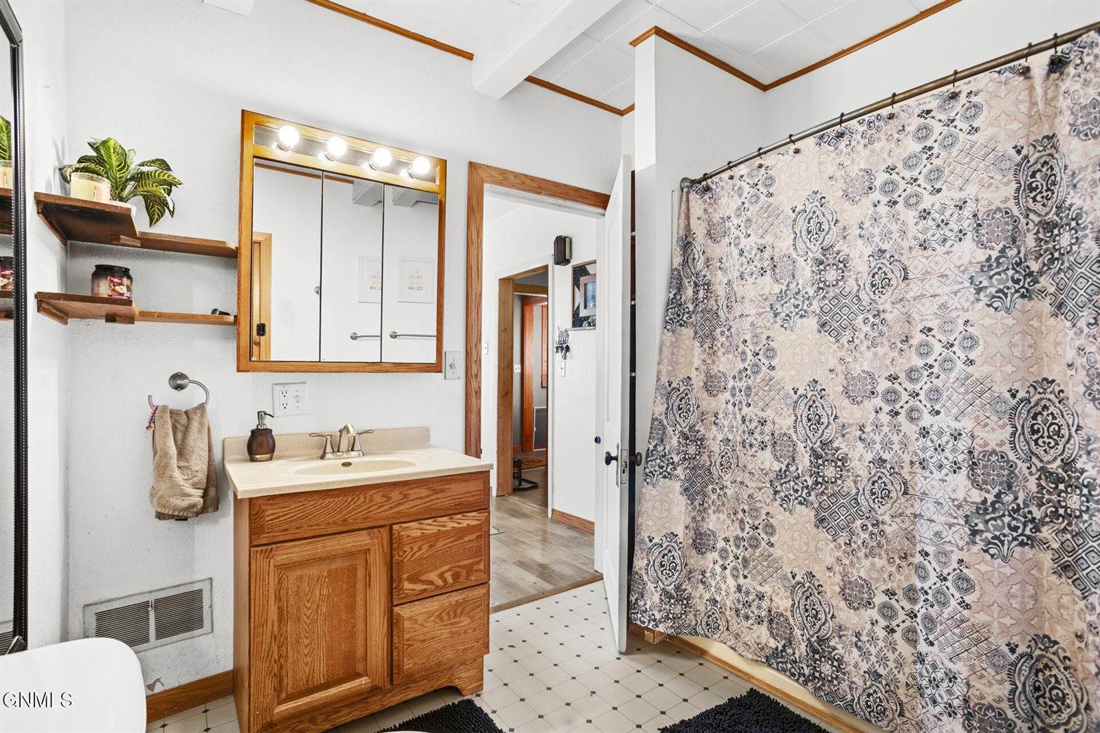 6109 141st Avenue NW, Williston, ND 58801