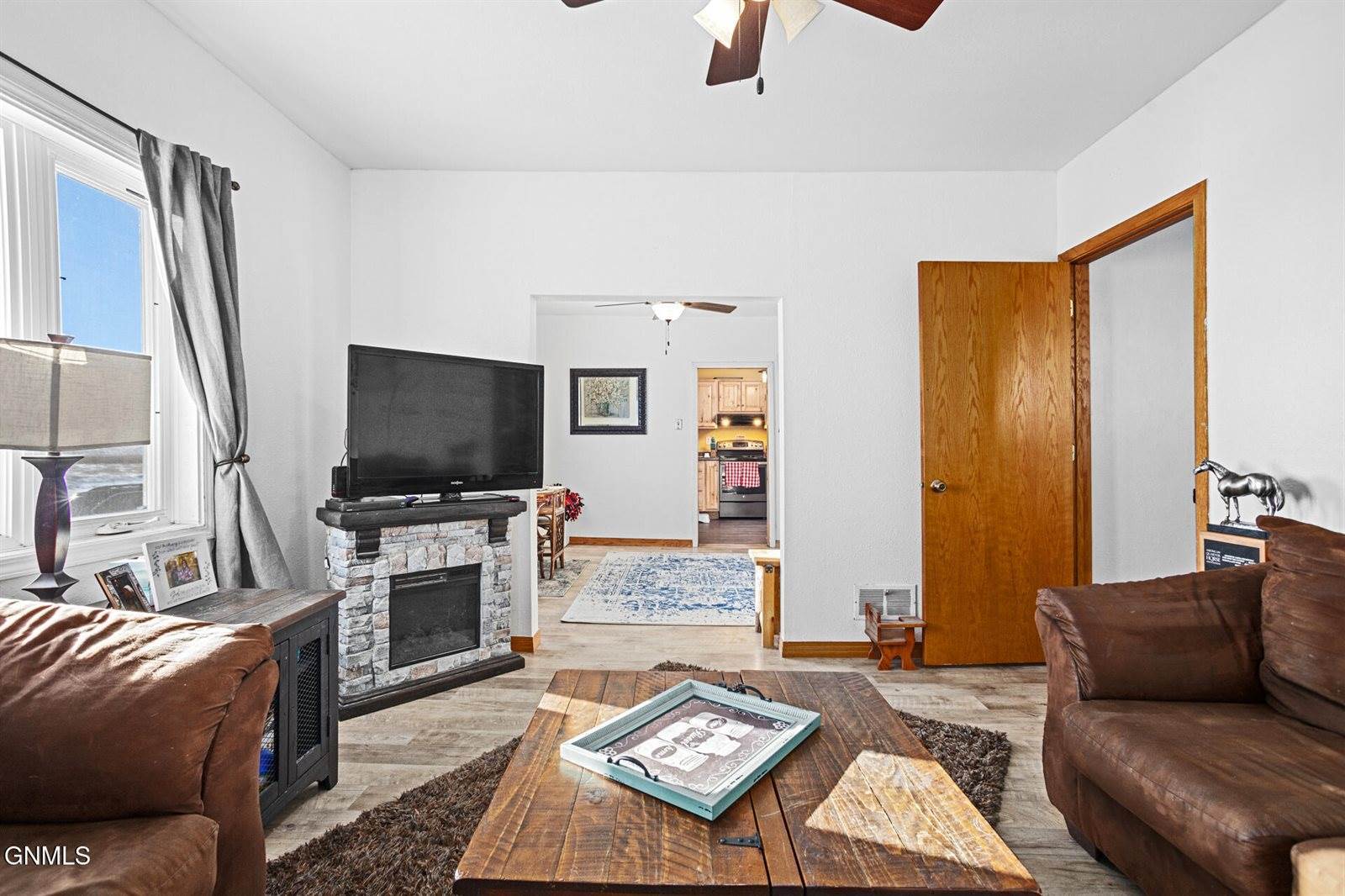 6109 141st Avenue NW, Williston, ND 58801