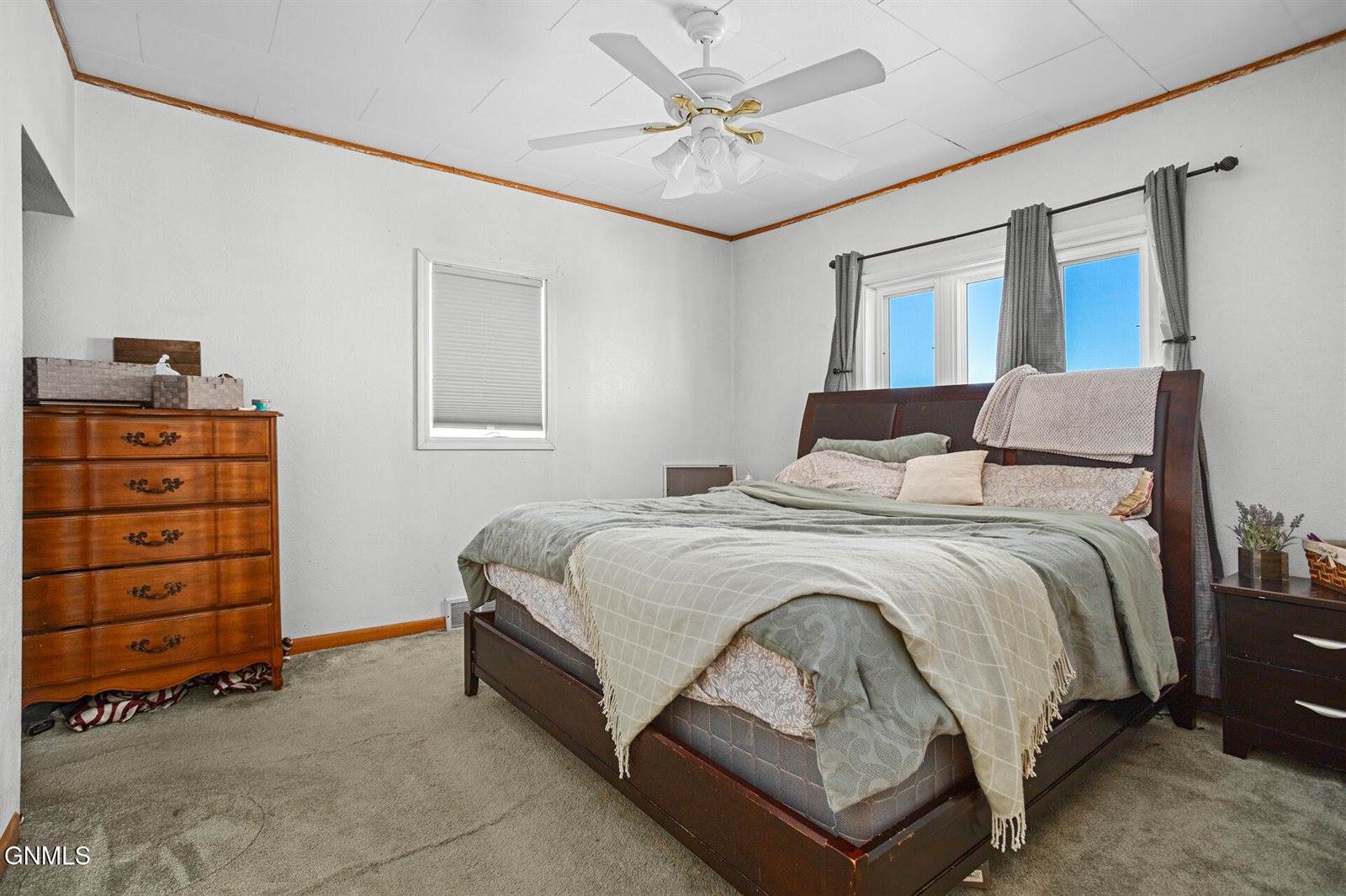 6109 141st Avenue NW, Williston, ND 58801