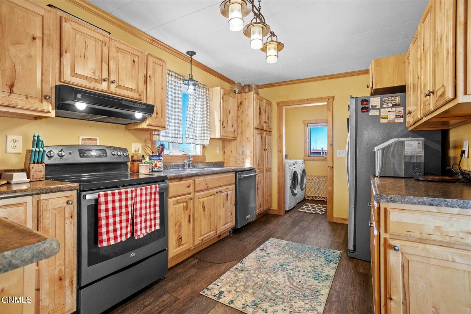 6109 141st Avenue NW, Williston, ND 58801