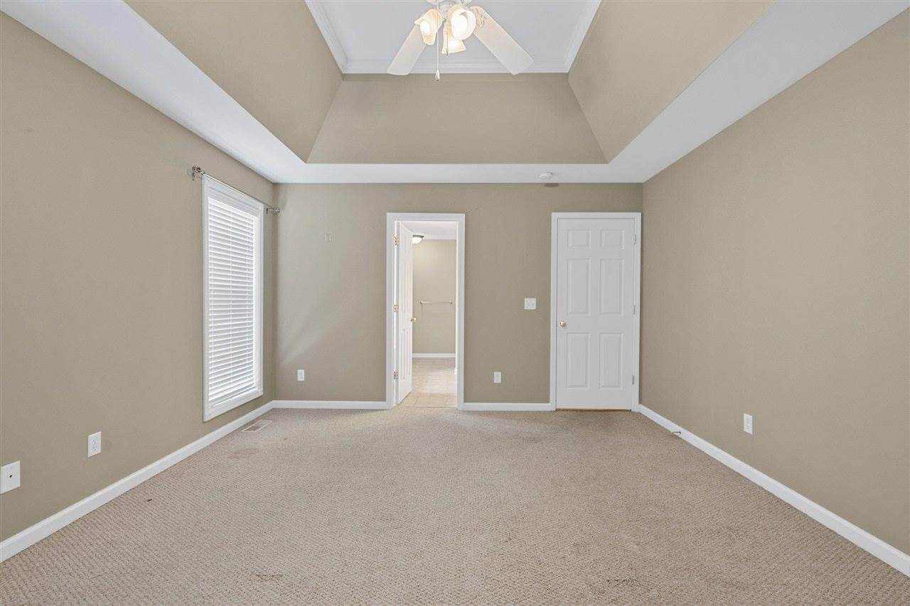 740 Muirfield Circle, Bowling Green, KY 42104