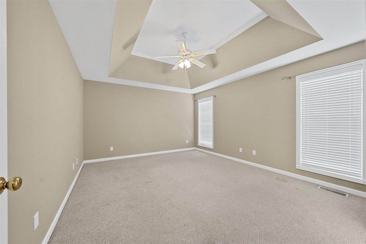 740 Muirfield Circle, Bowling Green, KY 42104