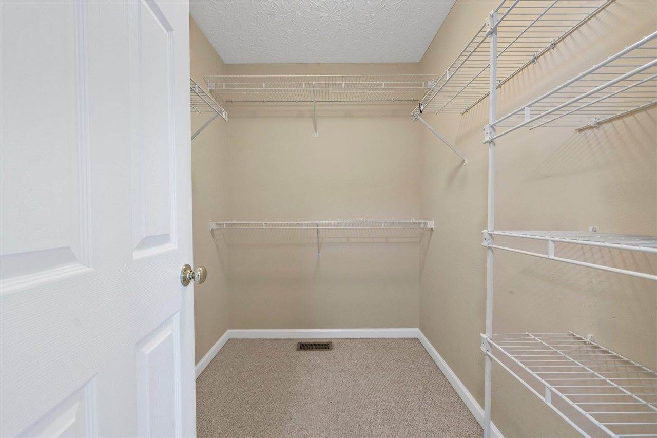 740 Muirfield Circle, Bowling Green, KY 42104