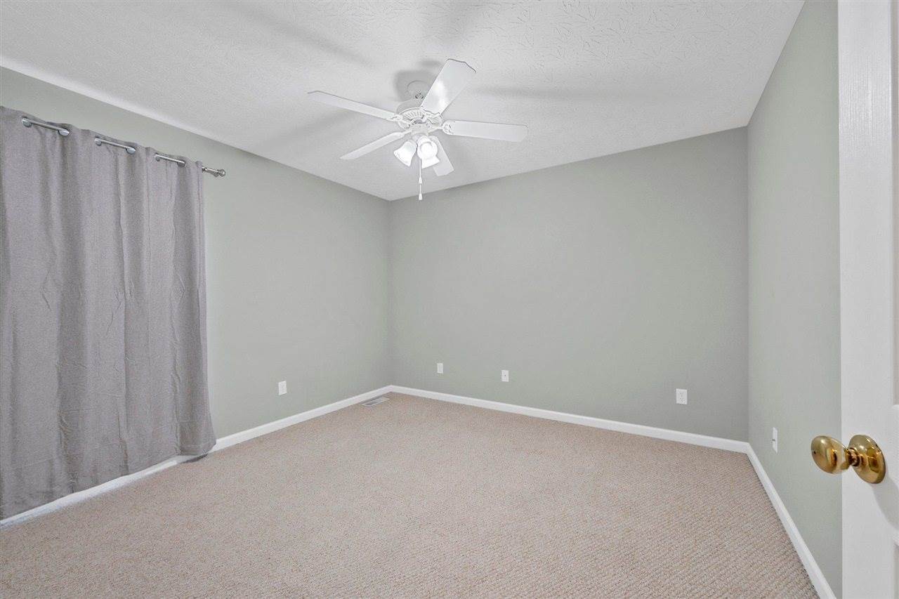 740 Muirfield Circle, Bowling Green, KY 42104