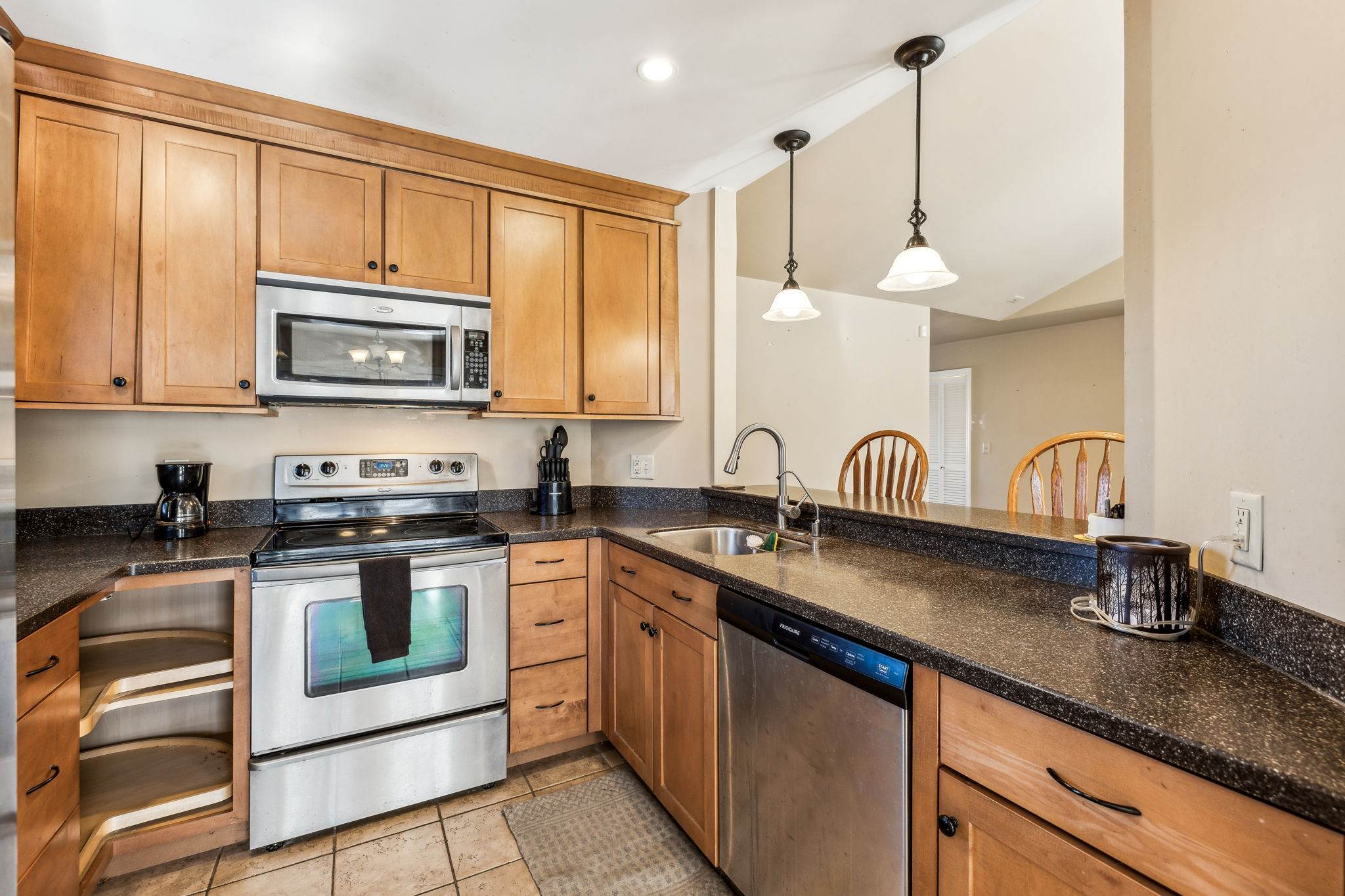 5353 Village Way, Nashville, TN 37211