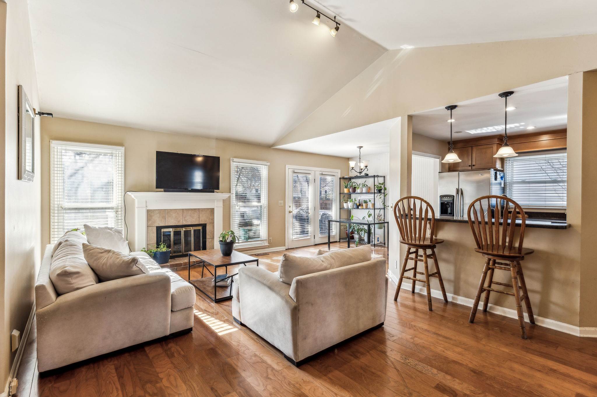 5353 Village Way, Nashville, TN 37211