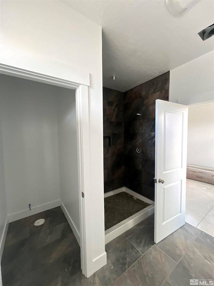 5970 Packsaddle Rd, Winnemucca, NV 89445