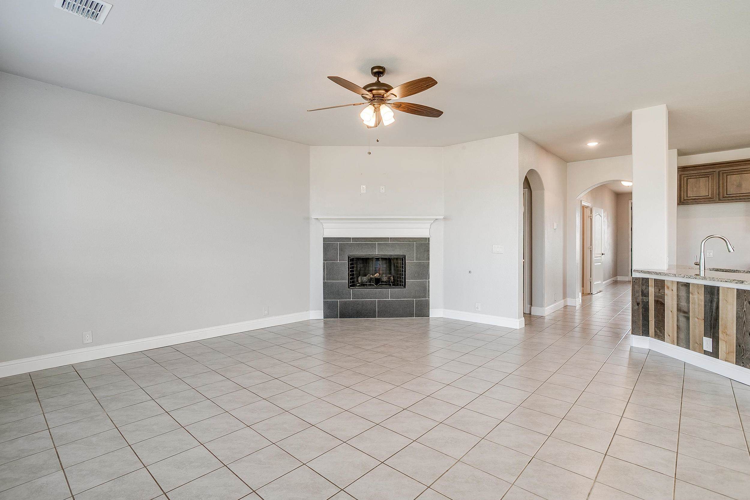 1004 Austin Drive, Godley, TX 76044