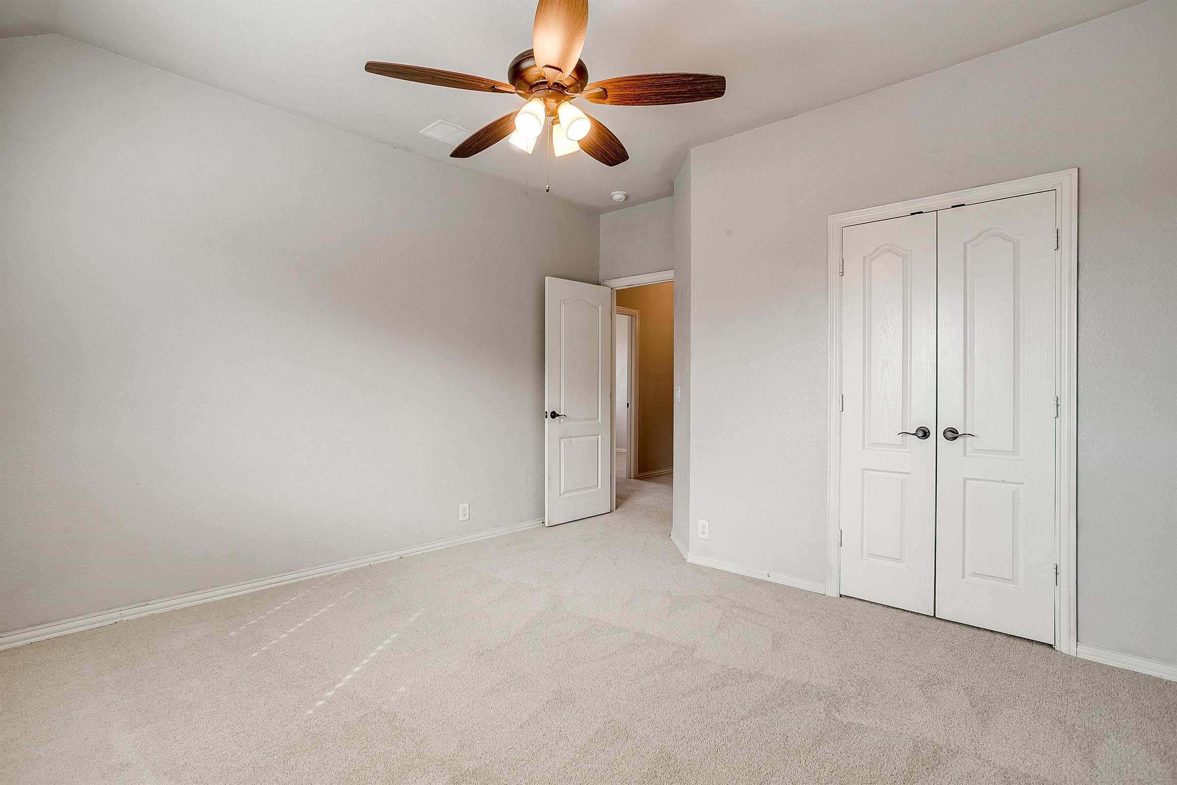 1004 Austin Drive, Godley, TX 76044