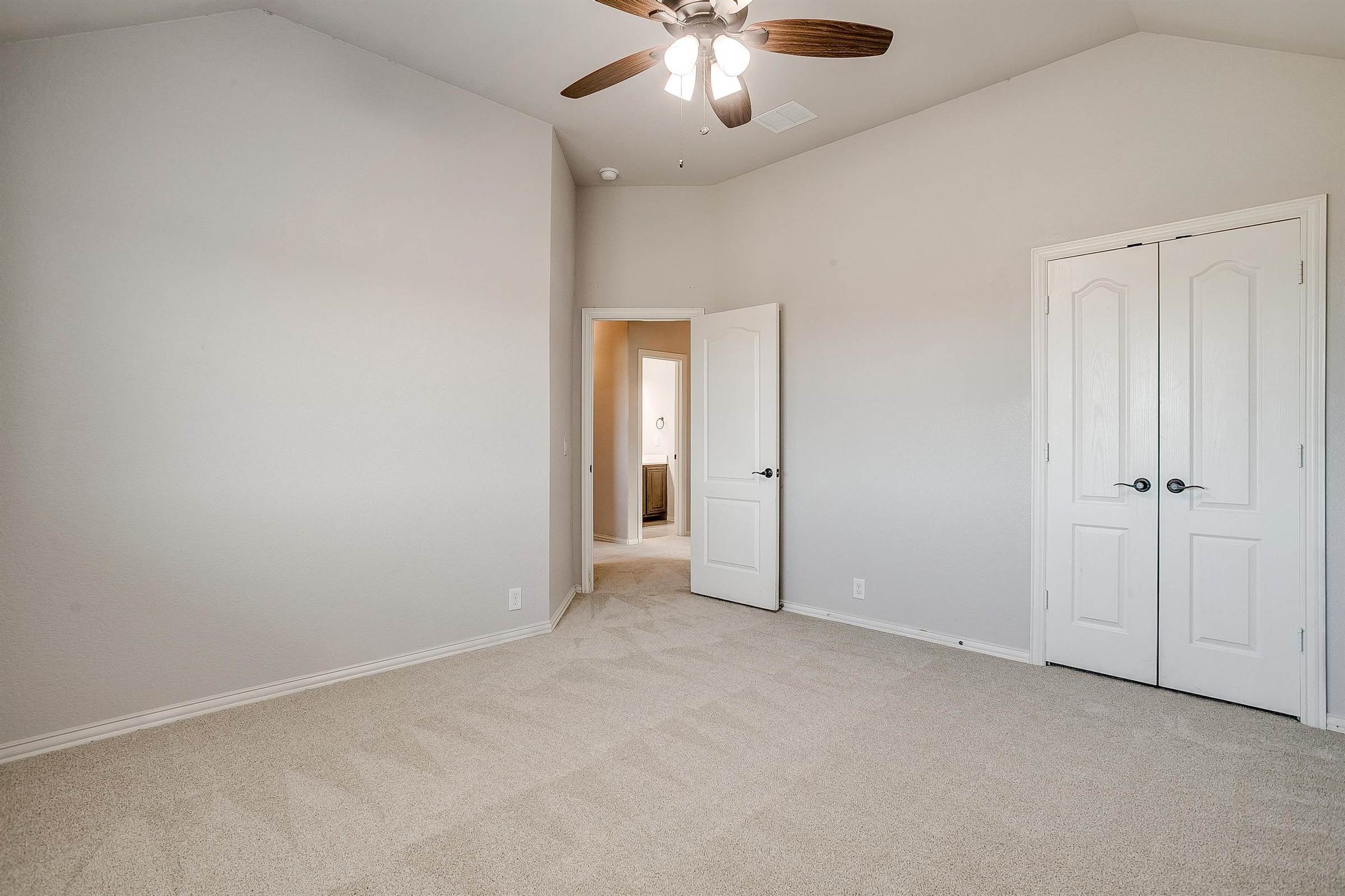 1004 Austin Drive, Godley, TX 76044