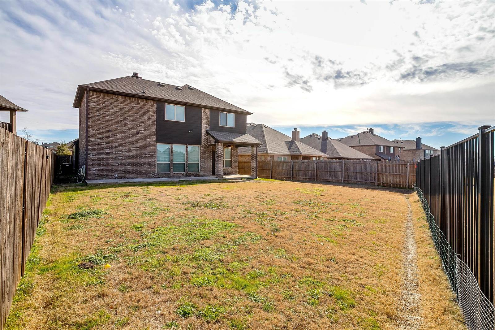 1004 Austin Drive, Godley, TX 76044