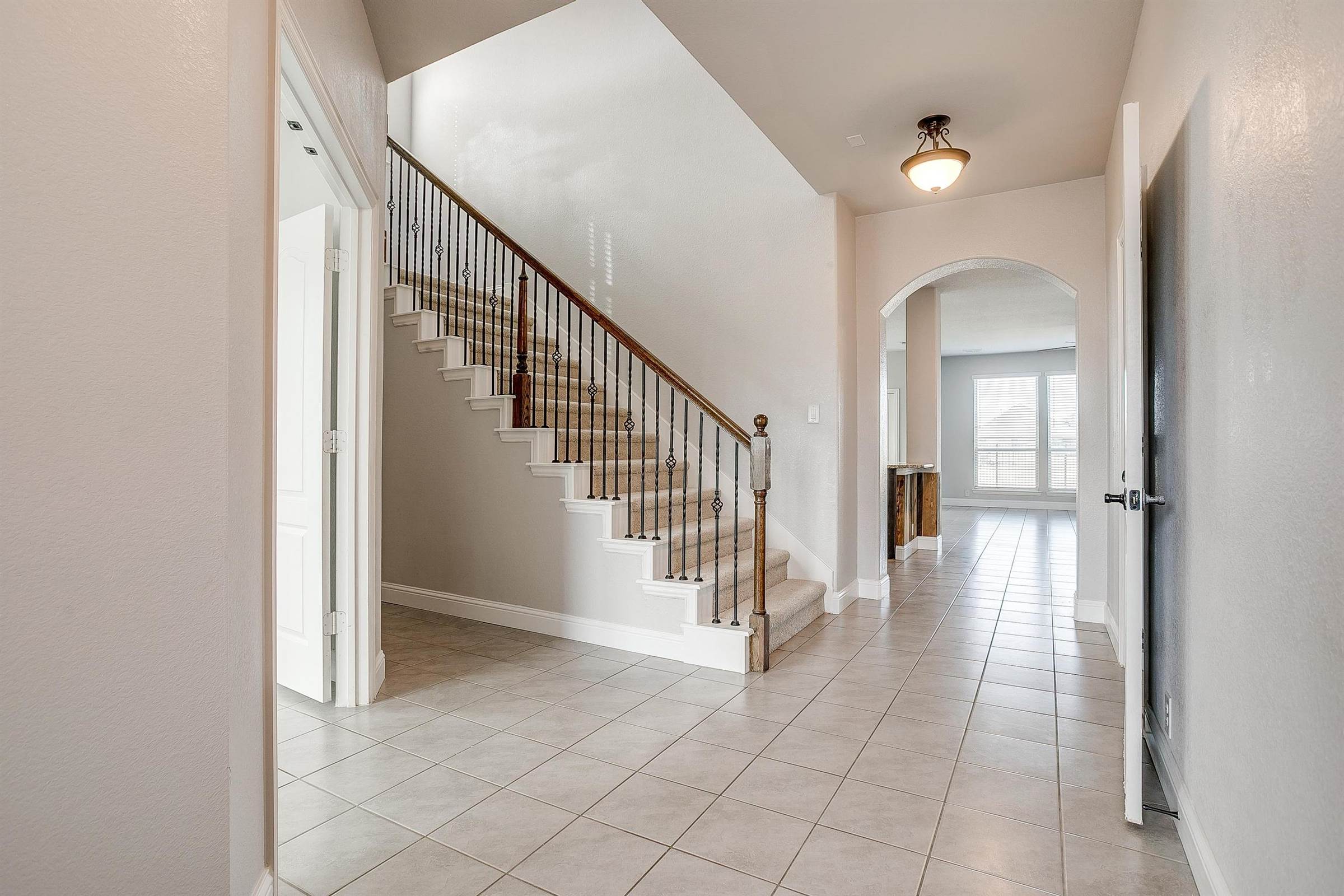 1004 Austin Drive, Godley, TX 76044