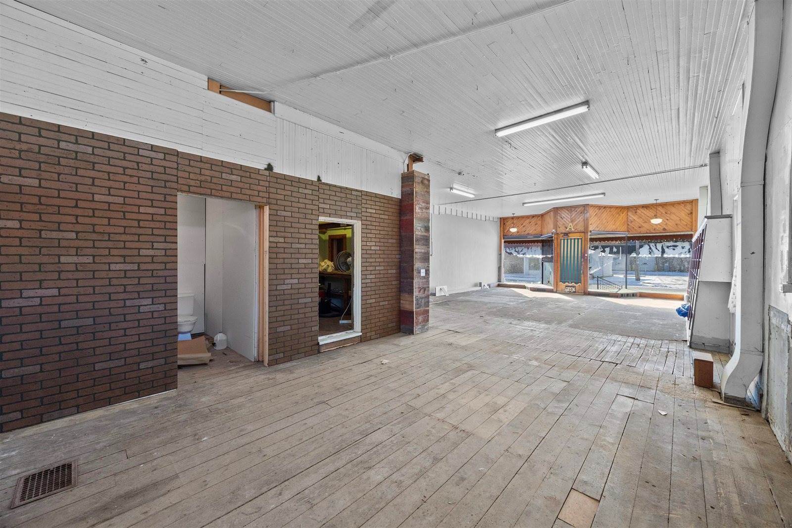 340 N Main Street, Scandinavia, WI 54977