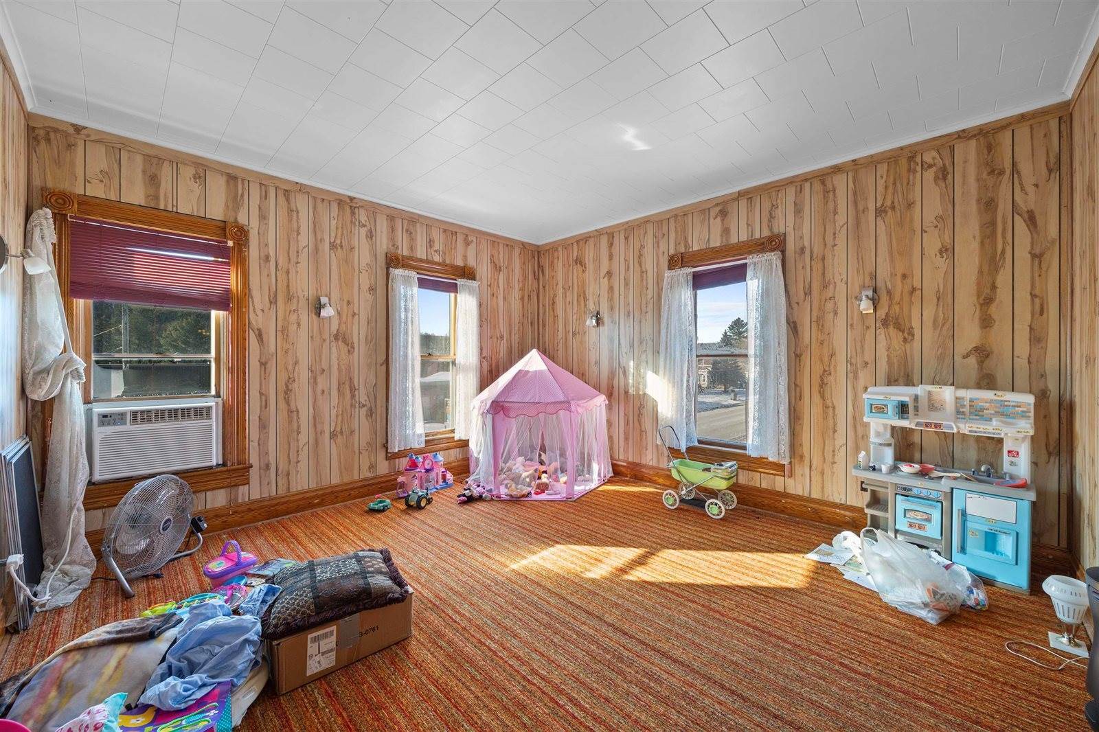 340 N Main Street, Scandinavia, WI 54977