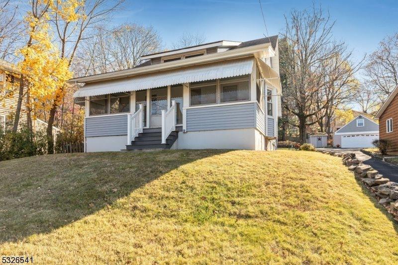 141 Mountain Blvd, Watchung Boro, NJ 07069