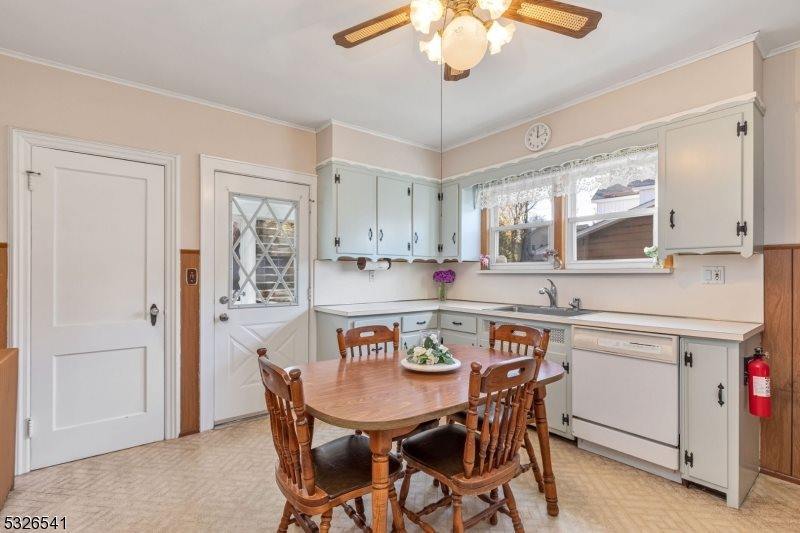 141 Mountain Blvd, Watchung Boro, NJ 07069