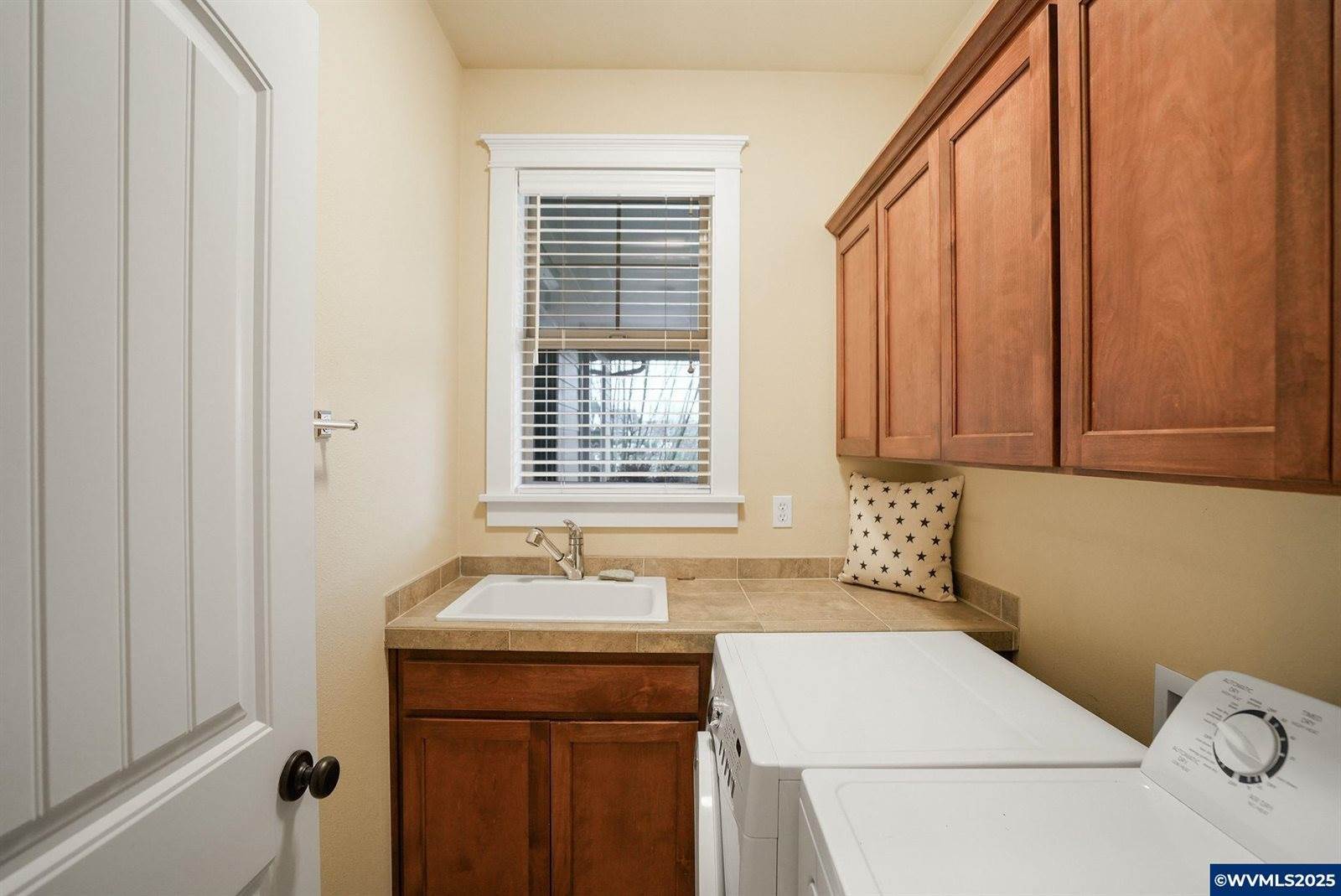 2361 Kokanee Wy, Lebanon, OR 97355