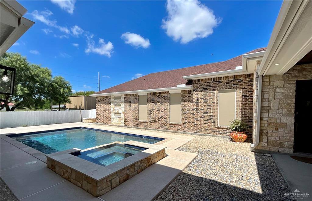 2907 North Jackson Road, Edinburg, TX 78541