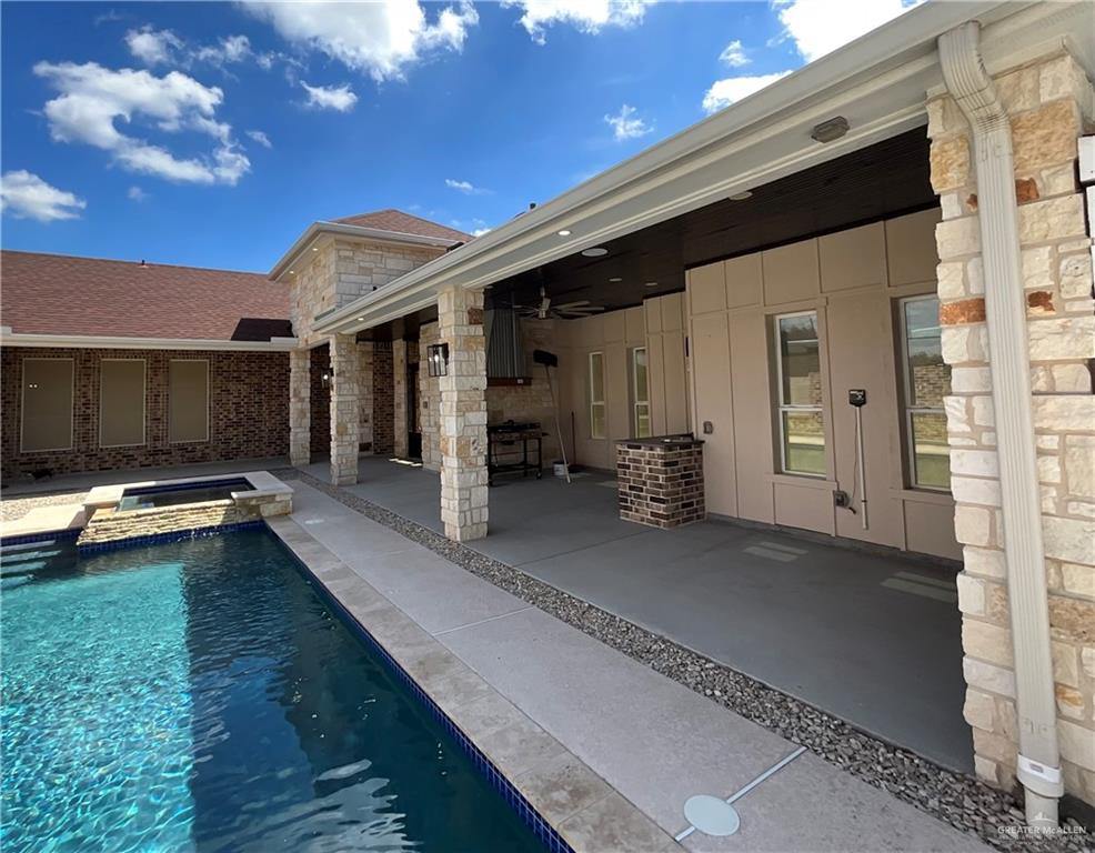 2907 North Jackson Road, Edinburg, TX 78541