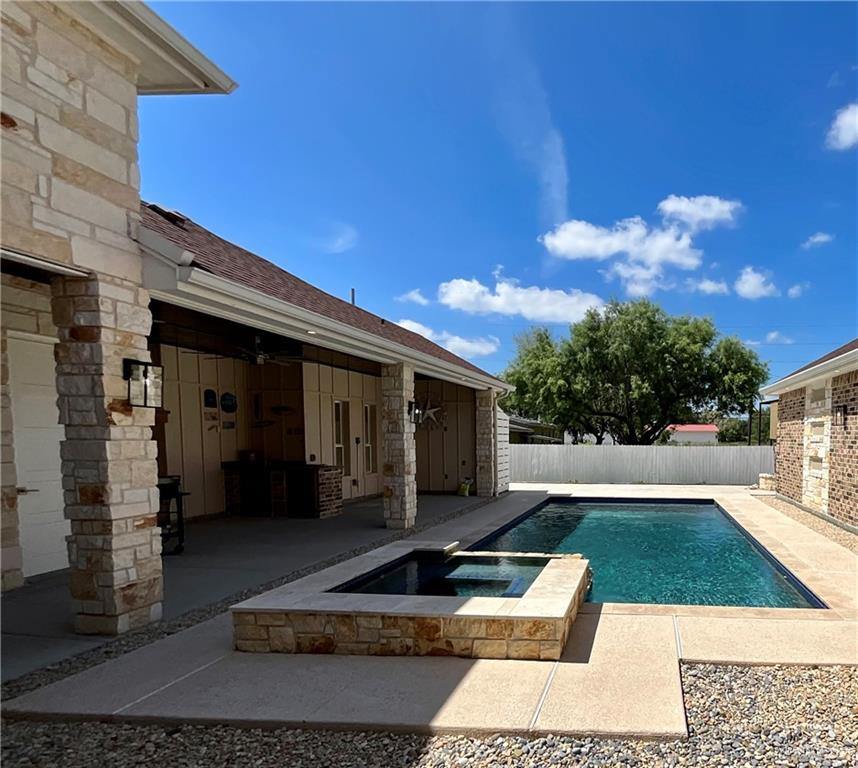 2907 North Jackson Road, Edinburg, TX 78541