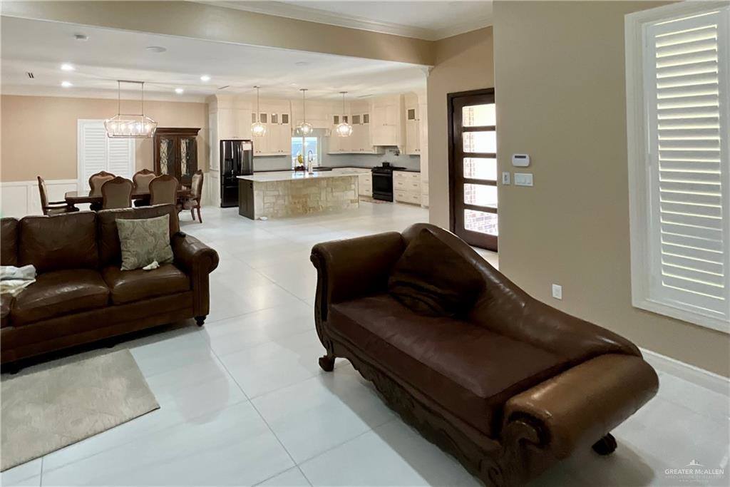 2907 North Jackson Road, Edinburg, TX 78541