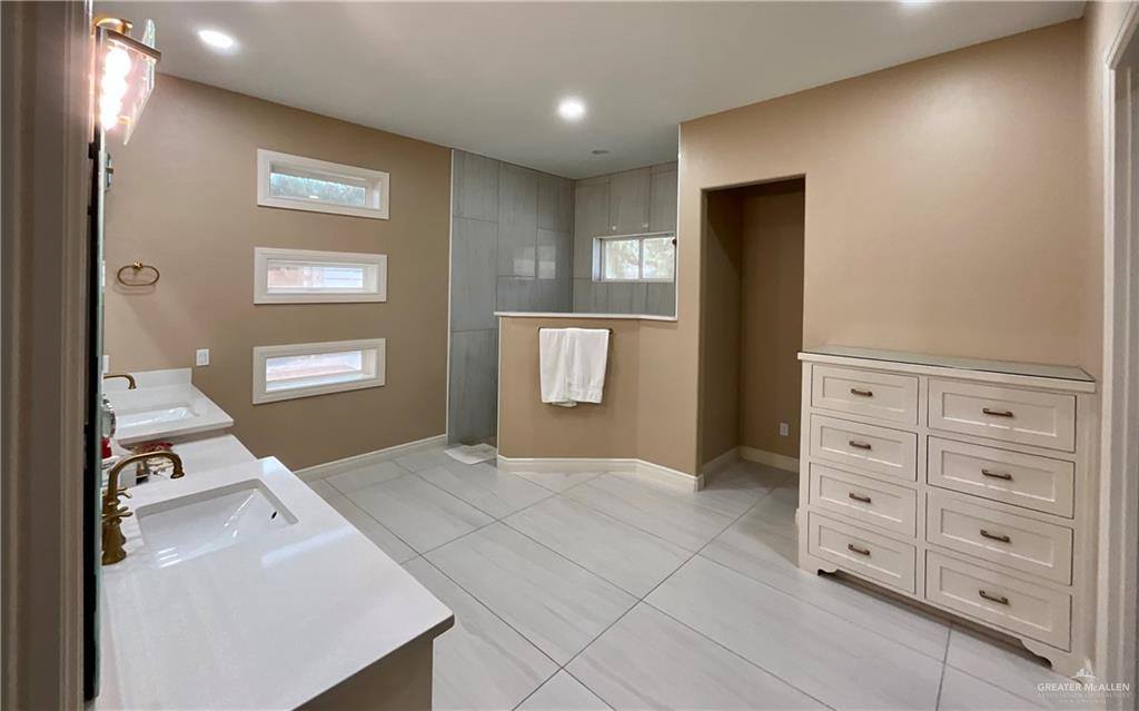 2907 North Jackson Road, Edinburg, TX 78541