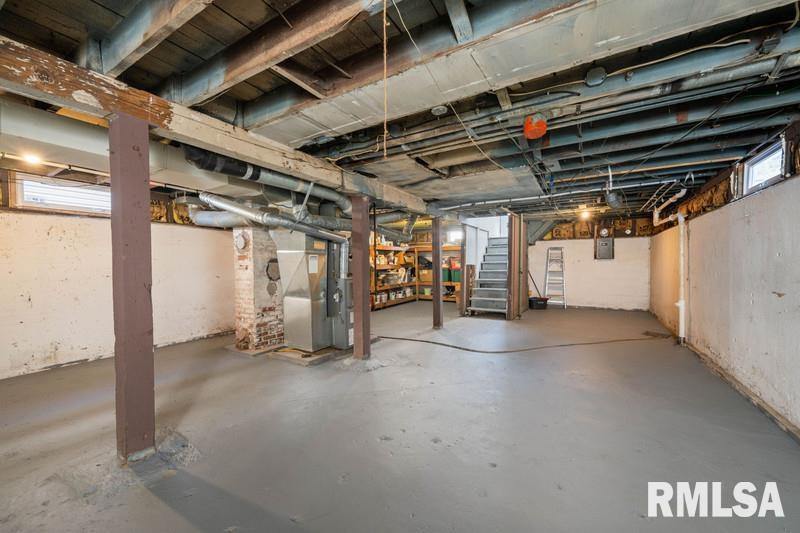 1549 40TH Street, Rock Island, IL 61201